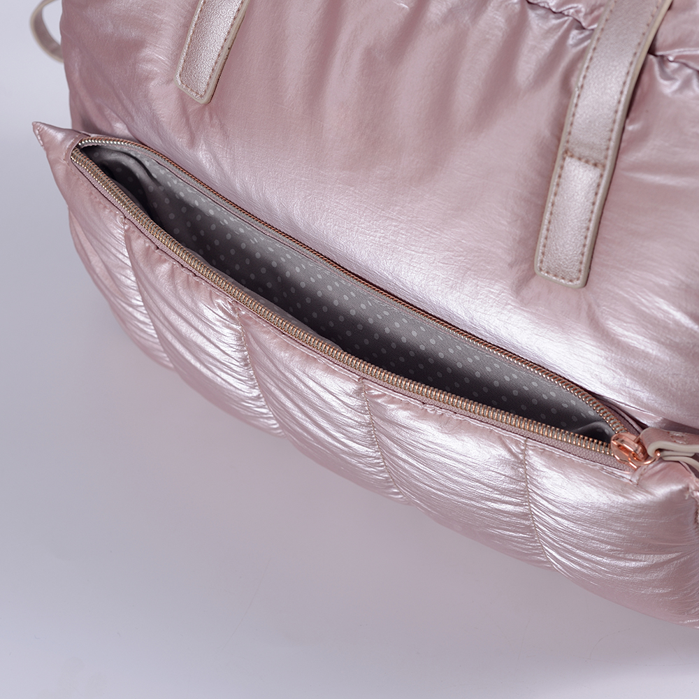 lámh scamall bog mála láimhe puffy stíl nua le strap bagáiste agus urrann ríomhaire glúine
