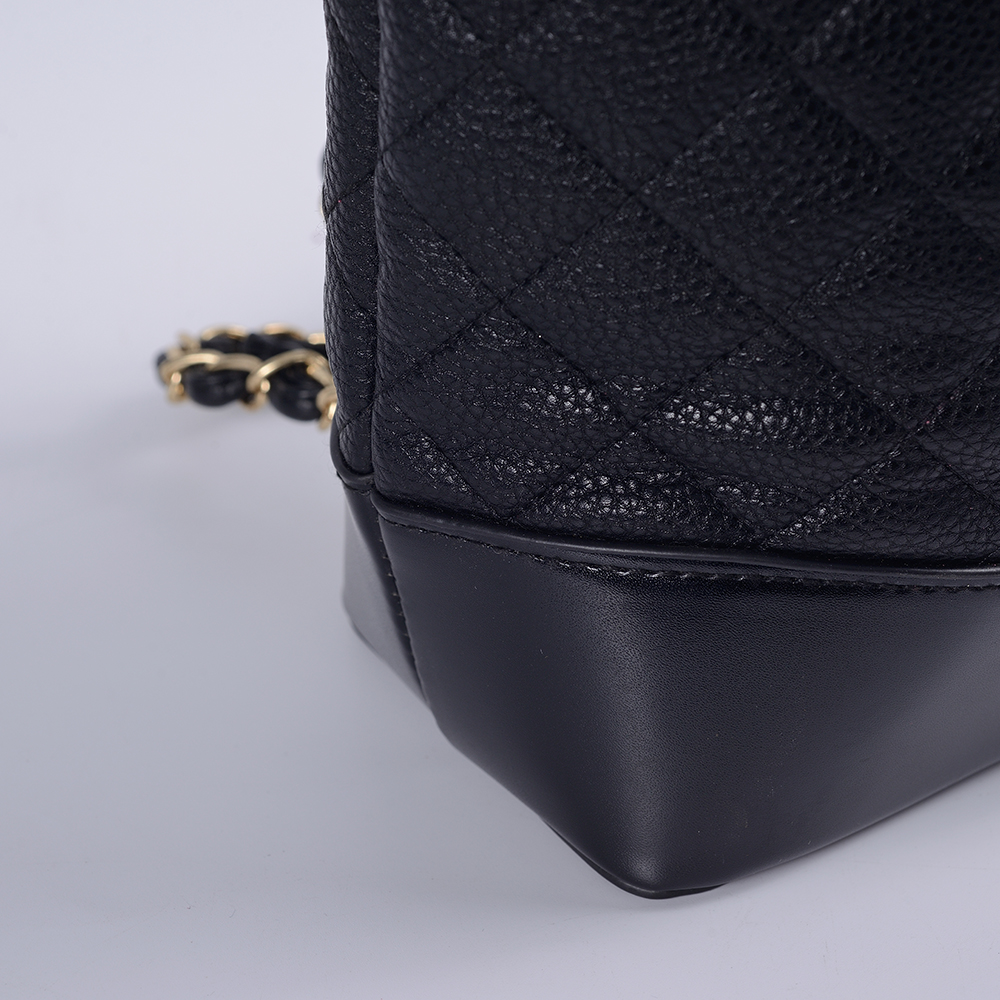 Mála leathair ócáideach ardchaighdeáin slabhra óir dubh backpack mná clasaiceach